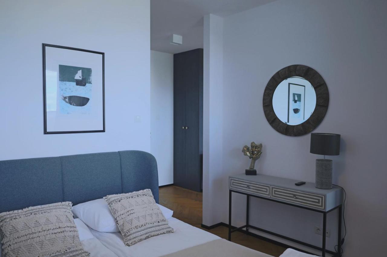 Portova By Oneapartments Premium 그디니아 외부 사진